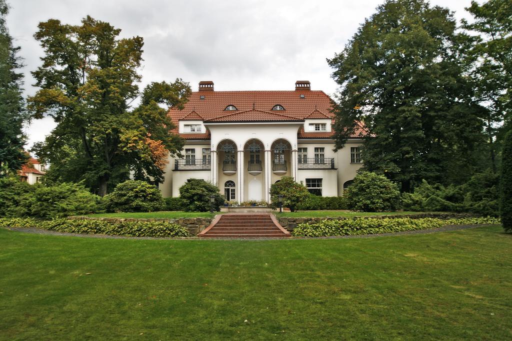 Rezydencja Willa Park & Restauracja Legnica Dış mekan fotoğraf